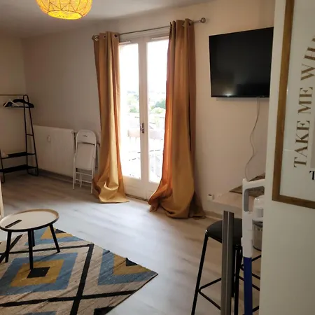 Les Cedres - Grand - Neuf Apartman